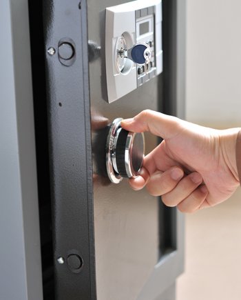 Lock Key Store Amesbury, MA 978-225-0518 Lock Key Store Amesbury, MA 978-225-0518